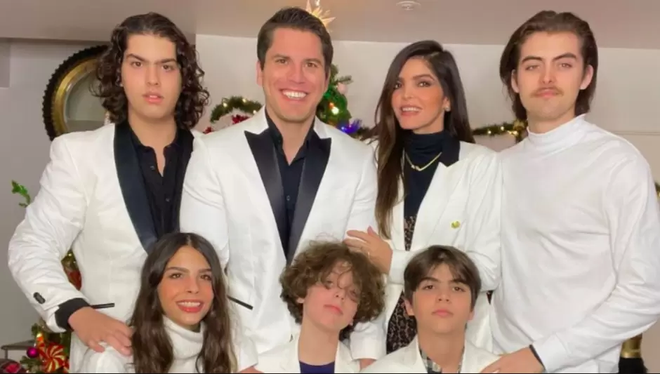 Ana B�rbara y su familia