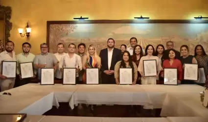 Refrenda Ismael Burgue�o unidad y compromiso para lograr tiempos mejores para Ti