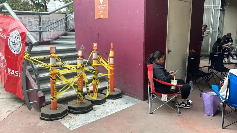 Contina paro de maestros de la CNTE: oficinas de la secretara de educacin cerradas