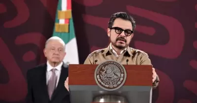 Zo� Robledo, director del IMSS