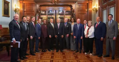 L�pez Obrador se reuni� con congresistas dem�cratas y republicanos de Estados Un