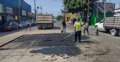 Operativos de bacheo en diversas colonias de Tijuana