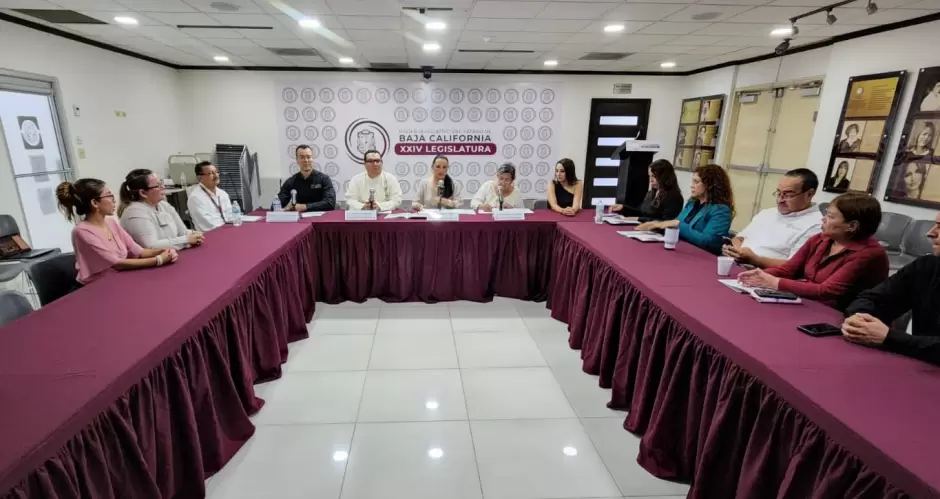 Presenta informe de gesti�n la Comisi�n de Comunicaci�n Social y Relaciones P�blicas