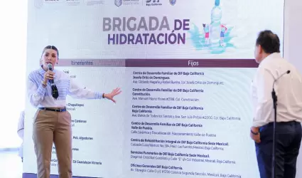 Invita Gobernadora Marina del Pilar a utilizar los puntos de hidrataci�n en vera