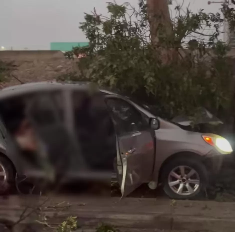 Accidente de tr�nsito congestiona V�a R�pida Oriente en Tijuana