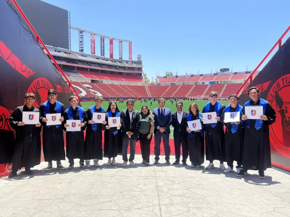 Se grad�a primera generaci�n de jugadores de Fuerzas B�sicas de Xolos en Liceo UDCI