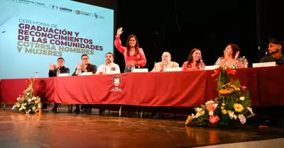 Graduaci�n de quinta generaci�n de usuarios de centros de rehabilitaci�n municip