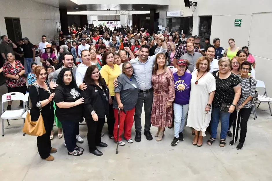 Entrega de apoyos sociales