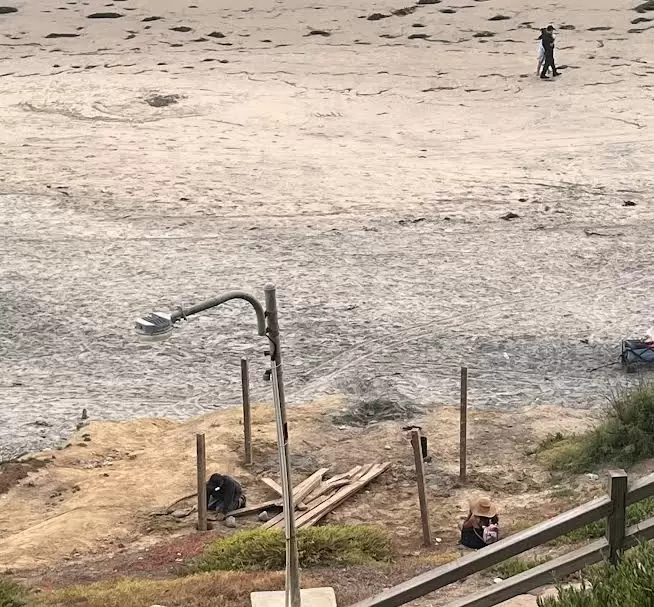 Ocupaci�n de Playas por Personas no Identificadas Preocupa a Vecinos