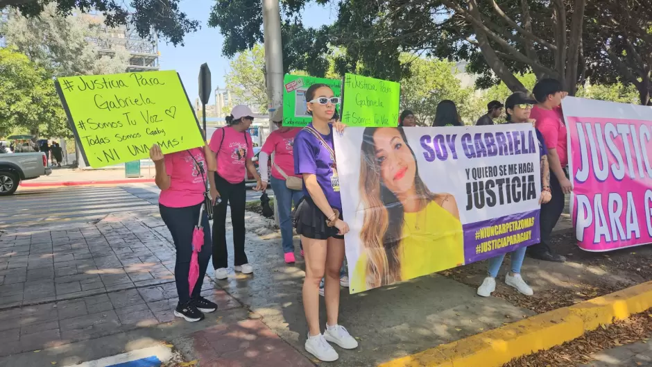 Marchan por enfermera asesinada en Tijuana