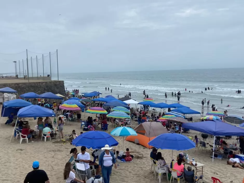 Tienen playas locales casi 11 mil visitantes de jueves a sbado