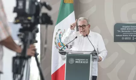 Rubn Rocha Moya, gobernador de Sinaloa