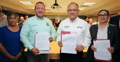 Firman CESPT y Sindicato de Bur�cratas contrato colectivo de trabajo 2024