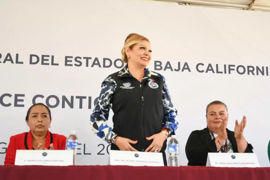 Fiscal General del Estado acerca unidades de atenci�n a colonias de Tijuana
