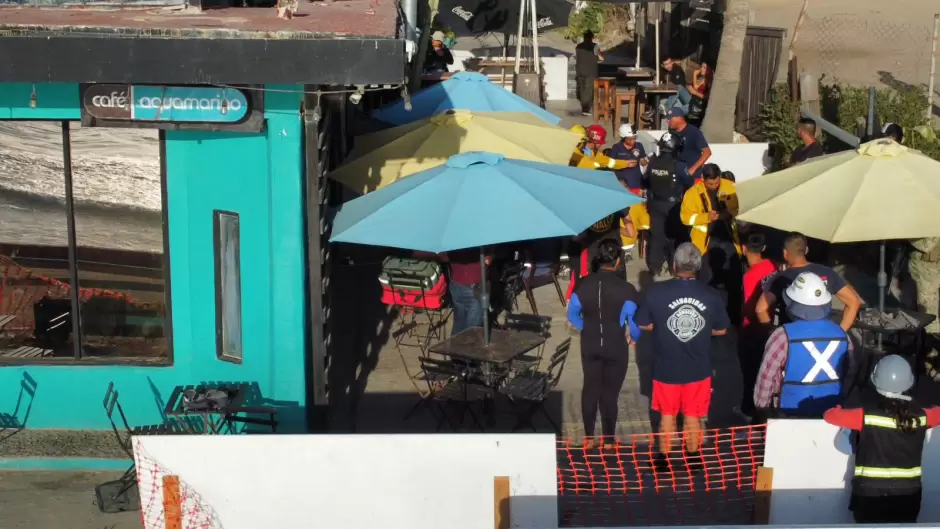 Colapsa techo de caf� en Playas de Tijuana