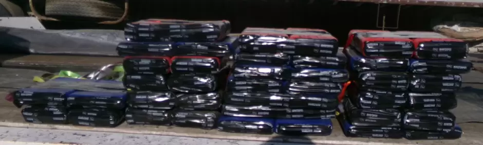 Descubren el mayor cargamento de fentanilo del a�o oculto en un tractocami�n