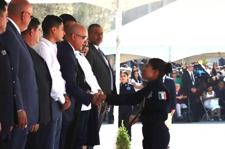 Baja California tiene 243 nuevos polic�as
