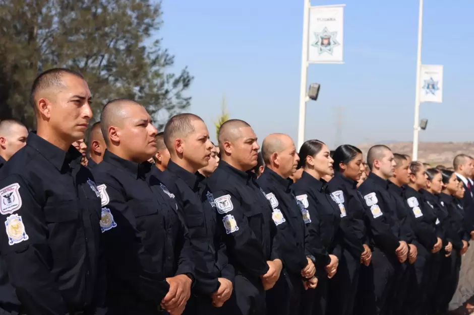 Baja California tiene 243 nuevos polic�as