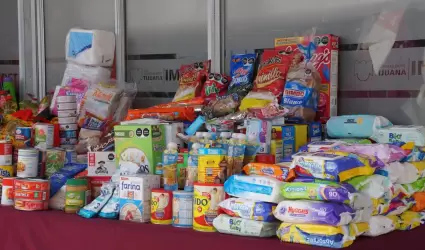 Entrega IMDET donativos del 29 medio marat�n internacional de Tijuana