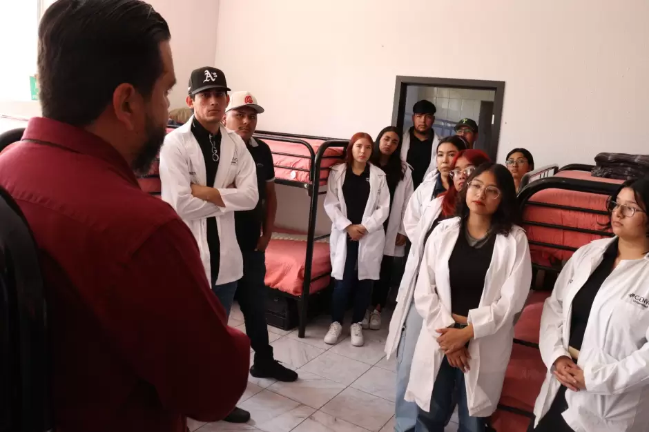 Visitan instalaciones de COTRRSA hombres estudiantes de criminolog�a de la universidad CENYCA