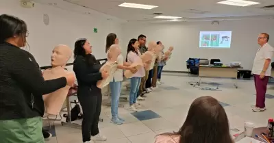 Brindan pl�ticas a j�venes estudiantes para prevenir accidentes viales