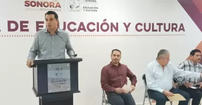 Froyl�n G�mez, secretario de Educaci�n
