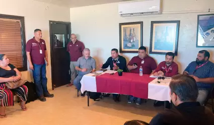 Reuni�n con representantes de Canirac y comerciantes de San Felipe