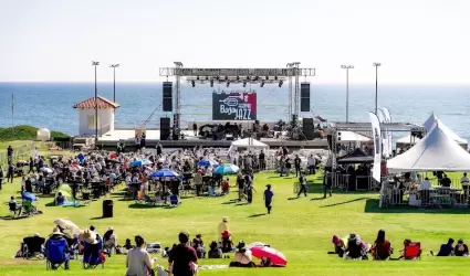 Celebran locales y turistas primera edicin del Baja Jazz Festival frente al mar