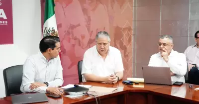 Autoridades educativas instalaron sesi�n permanente de trabajo y seguimiento al 