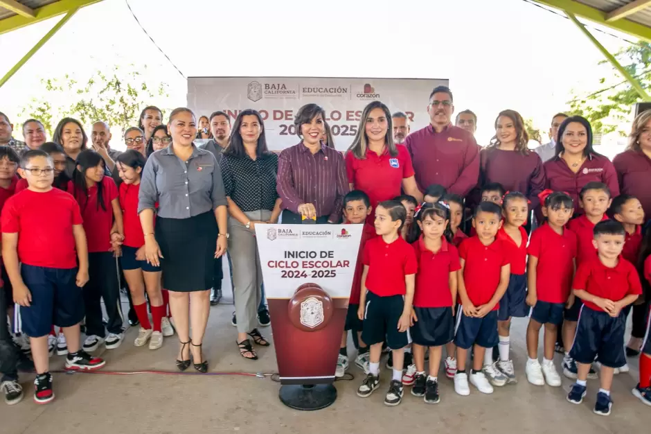 Arranca el regreso a clases con desayunos de "Pancita Llena Coraz�n Contento"