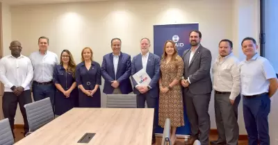 Representantes de USAID M�xico en reuni�n con presidente municipal de Hermosillo