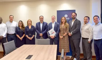 Representantes de USAID M�xico en reuni�n con presidente municipal de Hermosillo