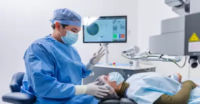 Procedimientos oftalmol�gicos con Clear
