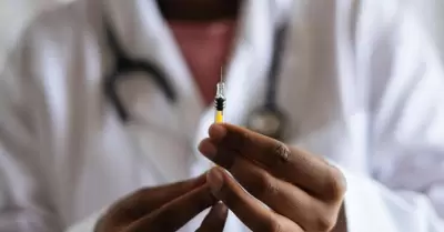 Las vacunas para adultos son vitales, pero muchos no saben cu�les necesitan ni c