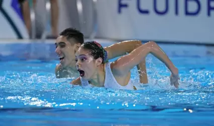 Diego Villalobos y Camila Argumedo se suben al podio en la prueba dueto mixto t�