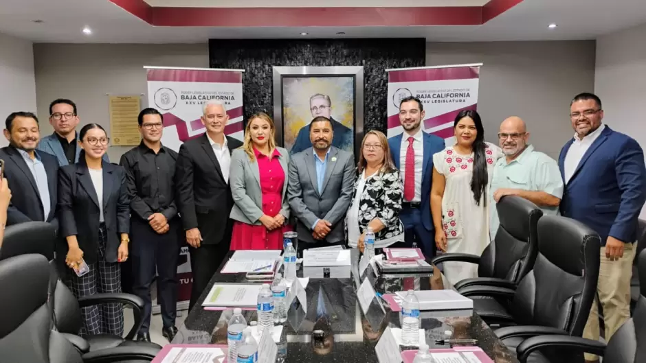 Instalan Comisi�n de Desarrollo Metropolitano