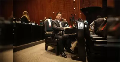 Toma protesta como diputado federal C�sar Dami�n Retes
