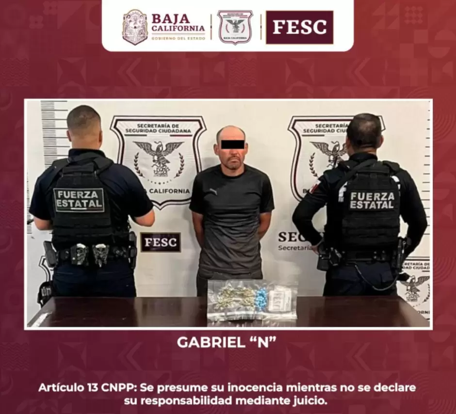 Despliega FESC operativo en Tecate: aseguran "poncha llantas", bidones con gasolina, veh�culos robados, armas y droga
