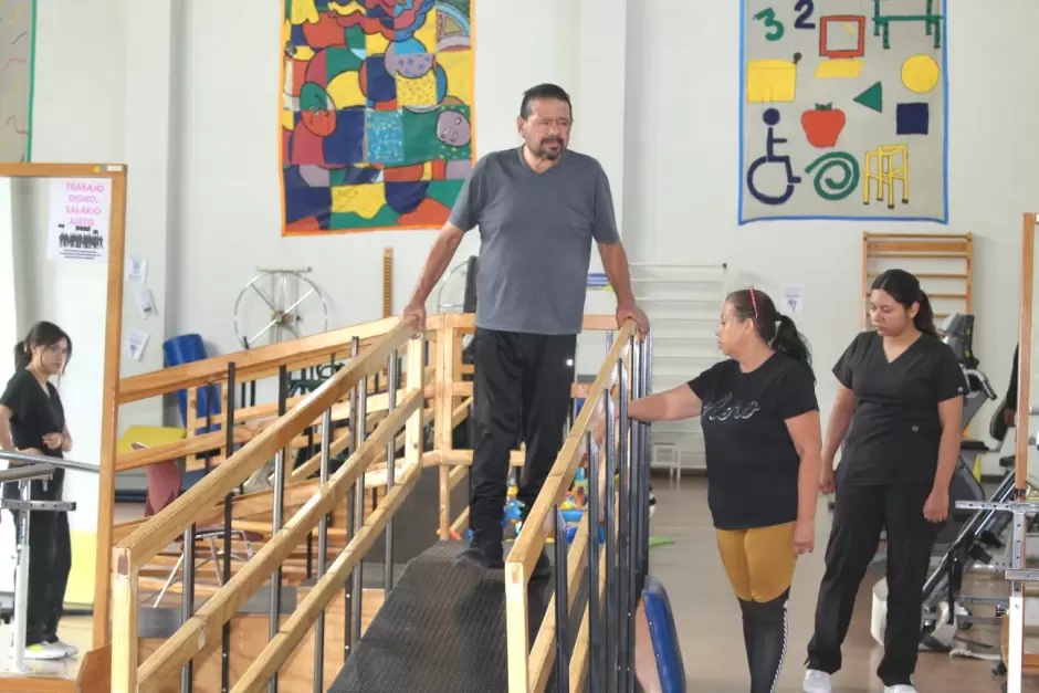 Atendi� el CRI Tijuana del Sistema DIF de Baja California a pacientes con sus terapias y consultas