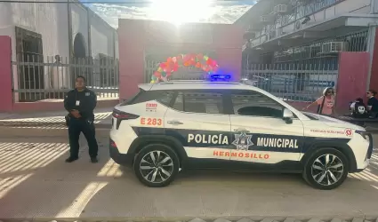 Polic�a en escuelas de Hermosillo