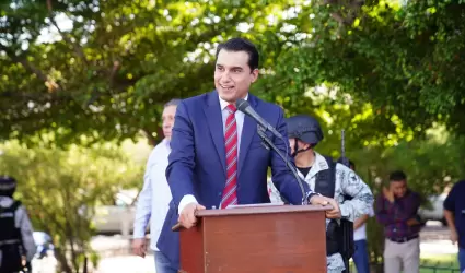 Froyl�n G�mez Gamboa, secretario de Educaci�n