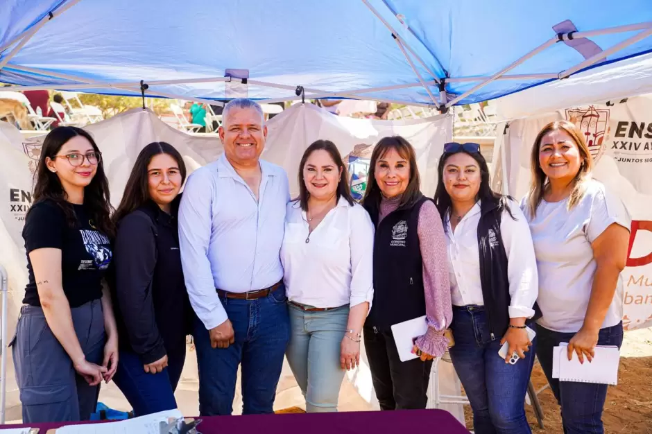 Entrega alcalde m�s de 300 apoyos sociales en la colonia 89