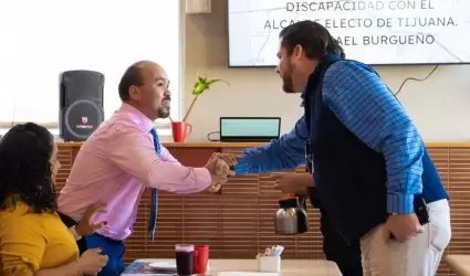L�deres con capacidades diferentes se re�nen con Ismael Burgue�o para construir 