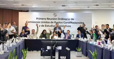 Comisiones unidas de puntos constitucionales y puntos legislativos del Senado de