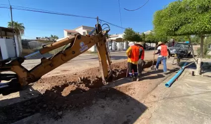 CESPM inicia reposici�n de l�neas de agua potable en Jardines del Lago