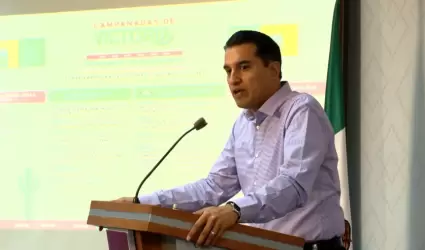 Froyl�n G�mez, secretario de Educaci�n
