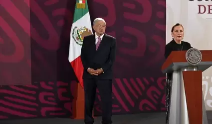 Beatriz Guti�rrez participa en la ma�anera de AMLO
