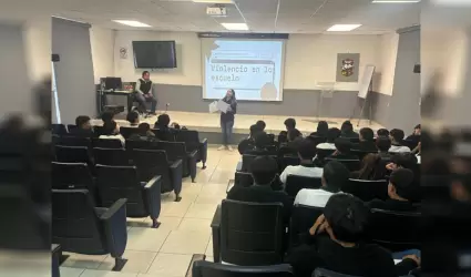 Capacitan a estudiantes de CONALEP en prevenci�n de violencia, adicciones y salu