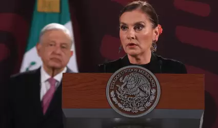 Beatriz Guti�rrez M�ller en la conferencia matutina en Palacio Nacional.