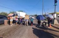 Vecinos de la colonia El Mirador realizan bloqueo vial por falta de energa elctrica